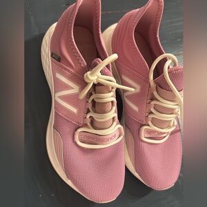New Balance Women's Sneakers in Pink and Cream FIGS